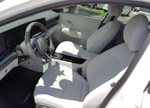 2025 Hyundai Kona SE