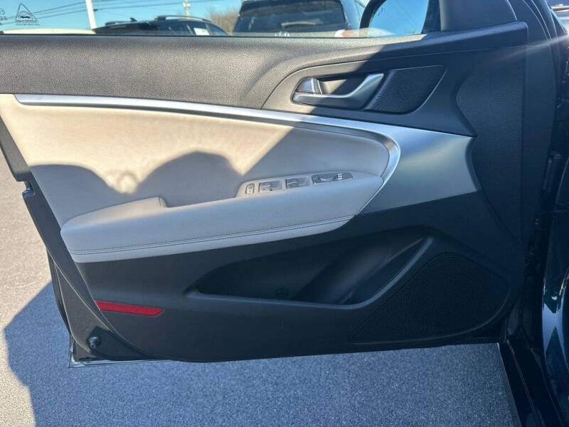 2023 Genesis G70