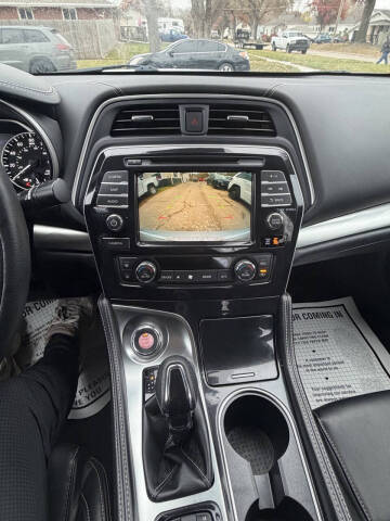 2022 Nissan Maxima 3.5 SV