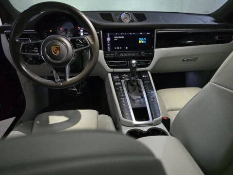 2021 Porsche Macan S