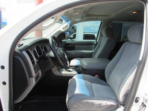 2013 Toyota Sequoia SR5