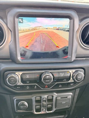 2022 Jeep Gladiator Sport