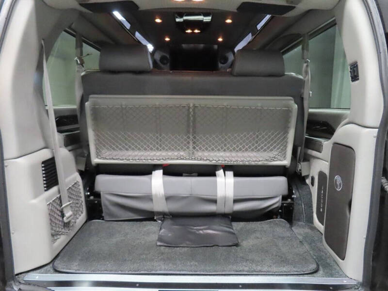 2022 GMC Savana 2500