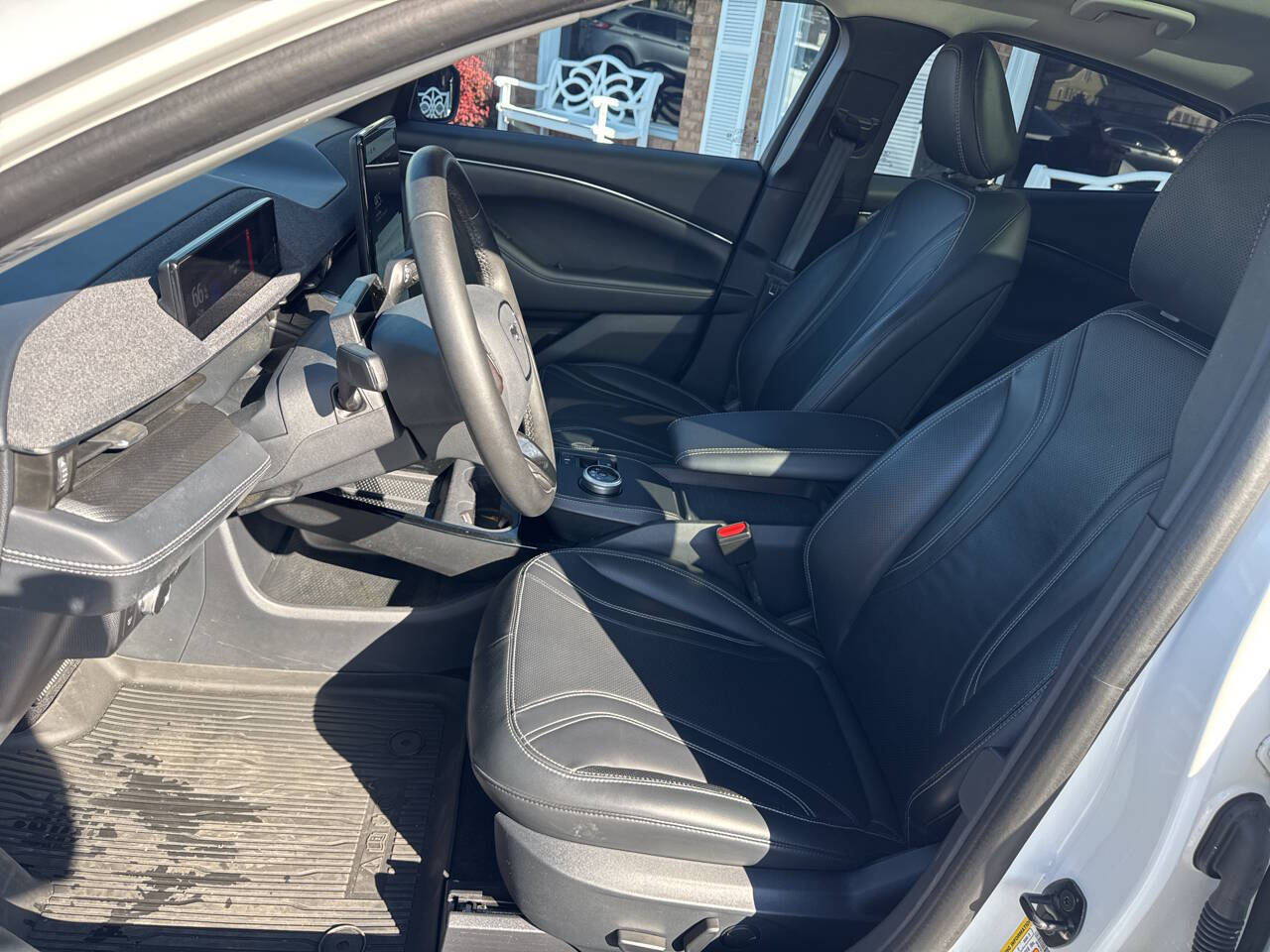 FordMustang Mach-E14