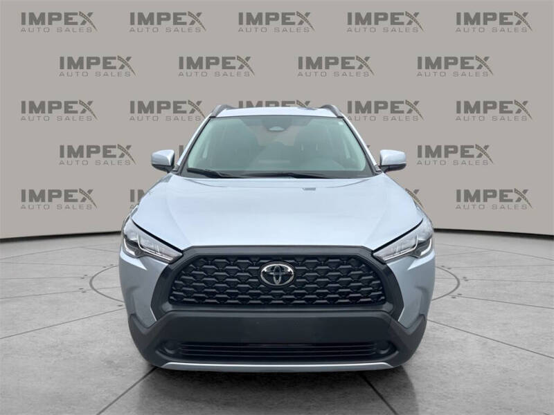 2024 Toyota Corolla Cross LE