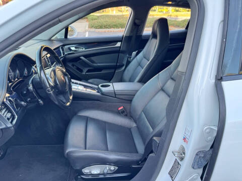 2015 Porsche Panamera