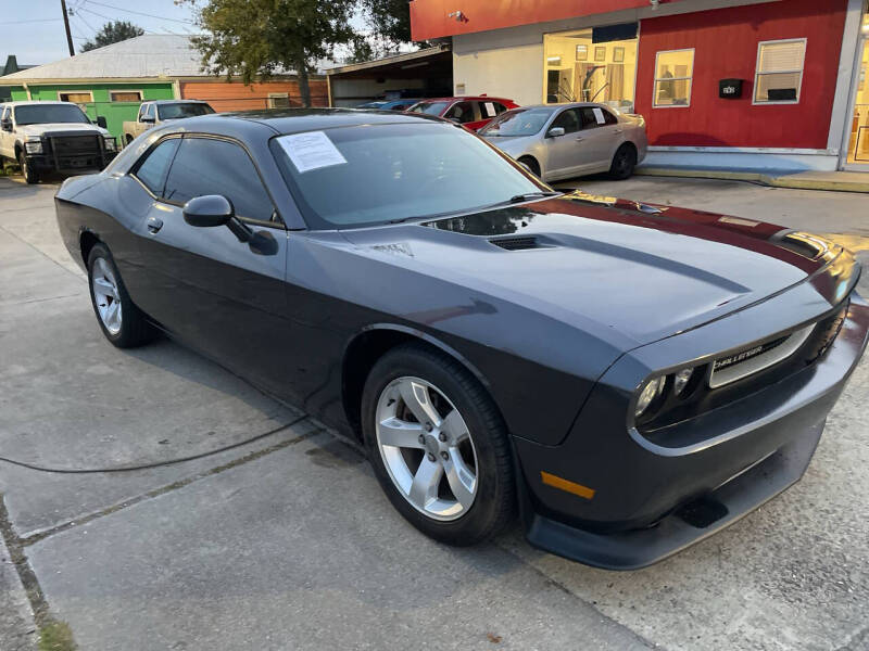 2013 Dodge Challenger SXT Plus