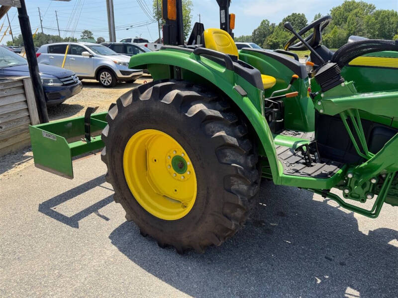 2021 John Deere 4044 M