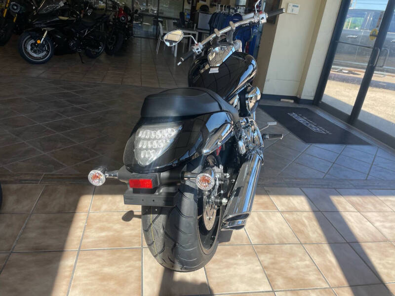 2025 Suzuki Boulevard M109R