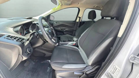 2016 Ford Escape S