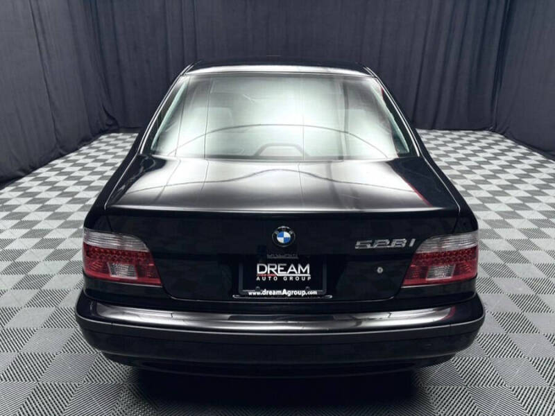 2000 BMW 5 Series 528i