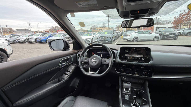 2022 Nissan Rogue Platinum