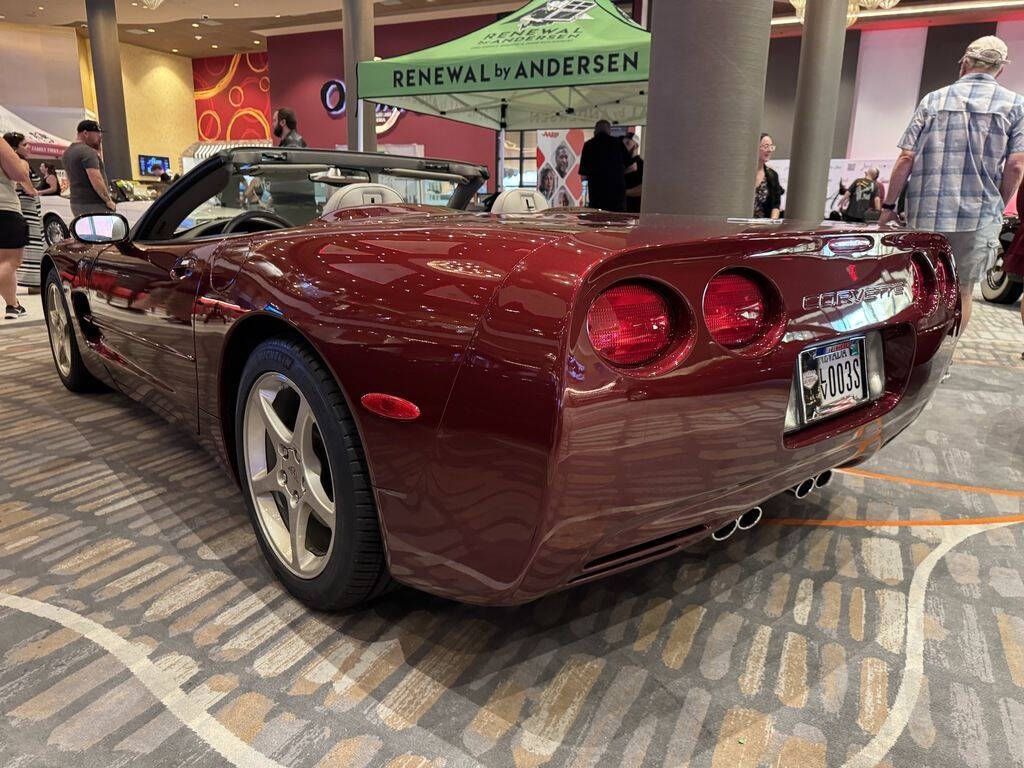 2003 Chevrolet Corvette 8