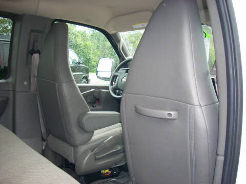 2023 GMC Savana LS 3500