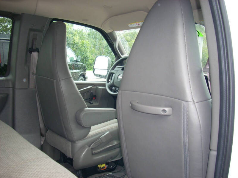 2023 GMC Savana LS 3500