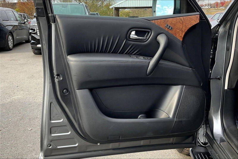 2024 Nissan Armada SL