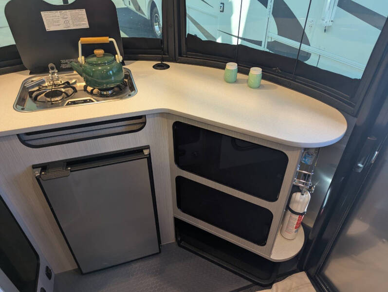 2024 Airstream Basecamp 16 / 16ft