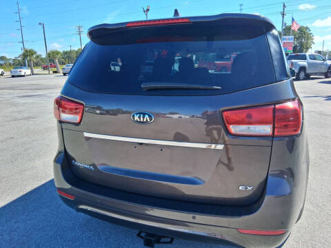 2015 Kia Sedona