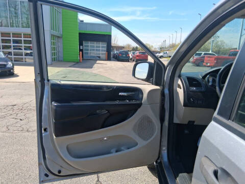 2014 Dodge Grand Caravan American Value Package