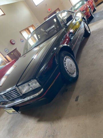 1988 Cadillac Allante for sale at Gary Miller's Classic Auto in El Paso IL