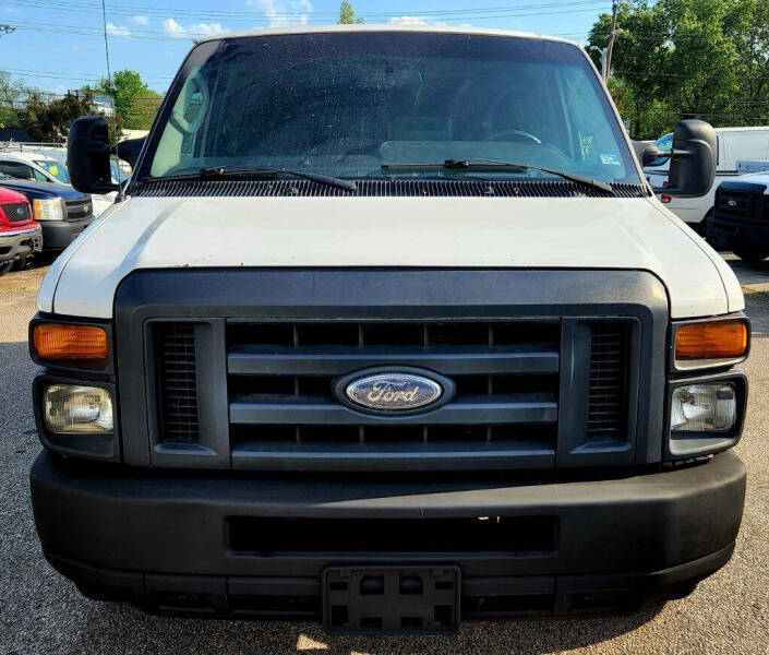 2011 Ford E-Series E-250