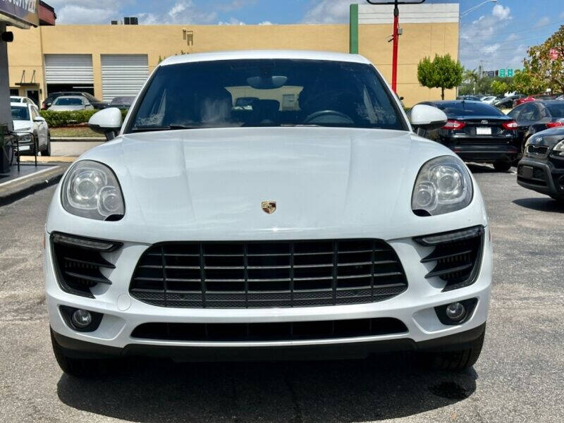 2015 Porsche Macan  - $29,995