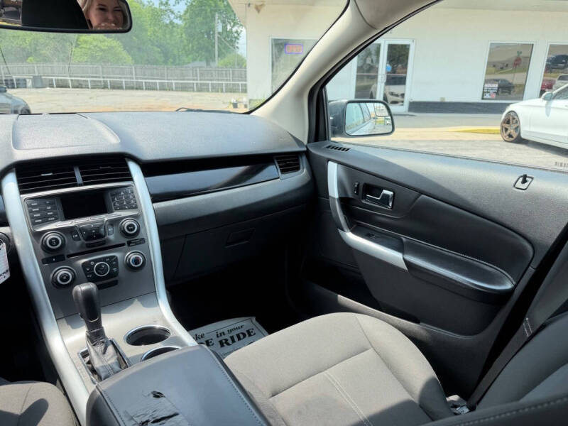 2011 Ford Edge SE