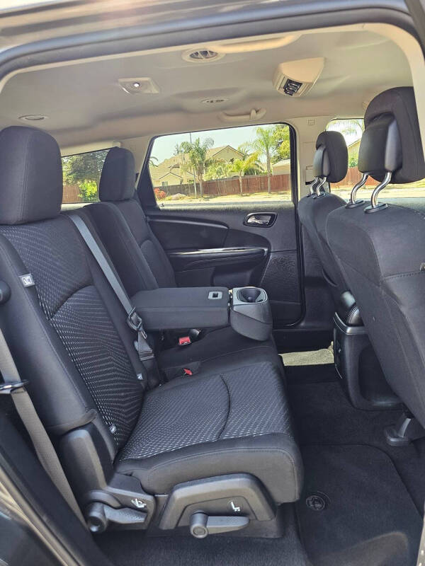 2017 Dodge Journey Crossroad
