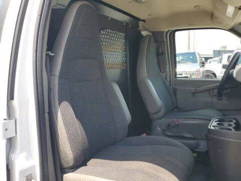 2023 GMC Savana 2500