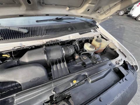 2014 Ford E-Series E-150