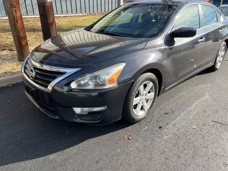 2014 Nissan Altima for sale at UNION AUTO SALES in Vauxhall NJ