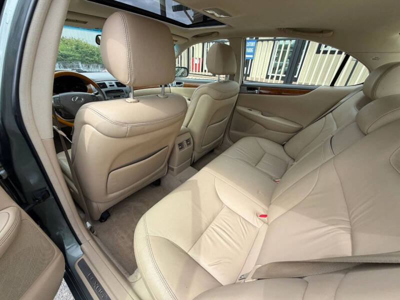 2005 Lexus ES 330