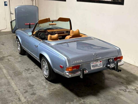 1970 Mercedes-Benz 280-Class