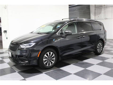 2021 Chrysler Pacifica Hybrid Touring L