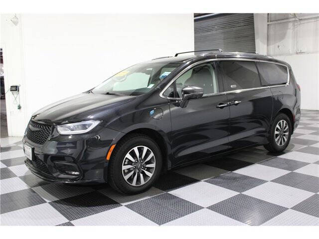 2021 Chrysler Pacifica Hybrid Touring L