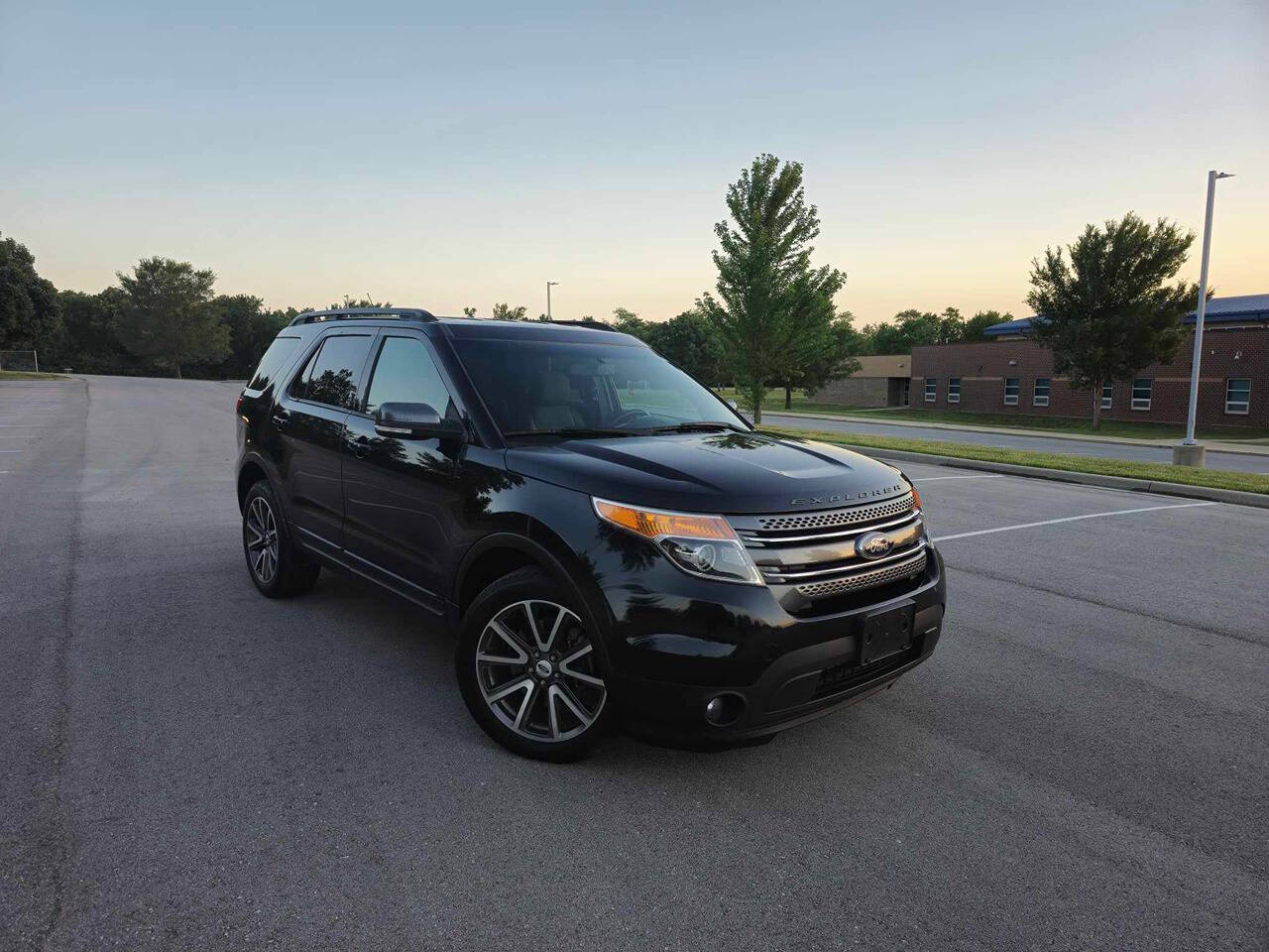 Green 2015 Ford Explorer XLT AWD XLT 4dr SUV 2