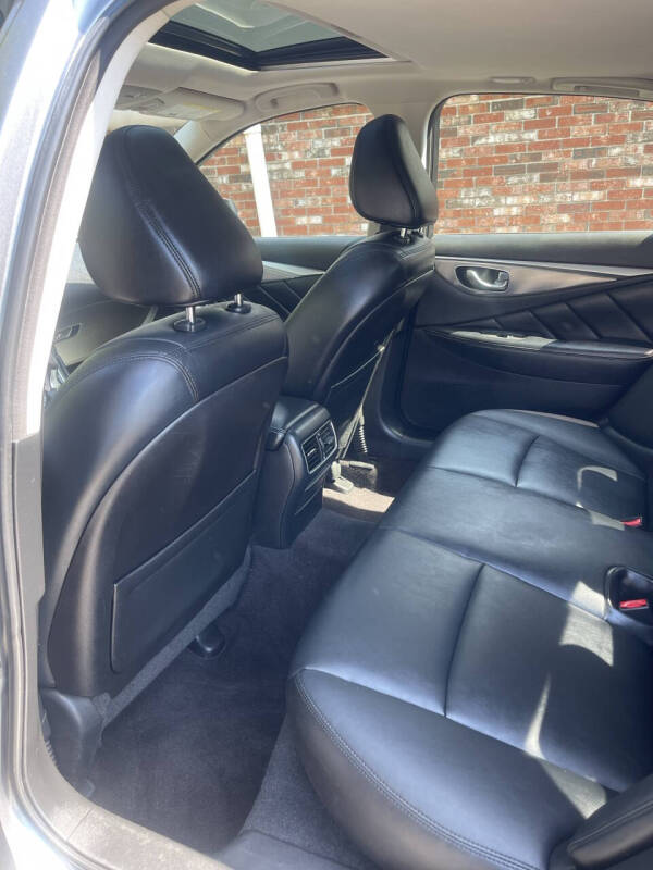 2015 Infiniti Q50