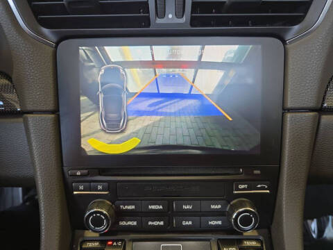 2018 Porsche 911 Carrera