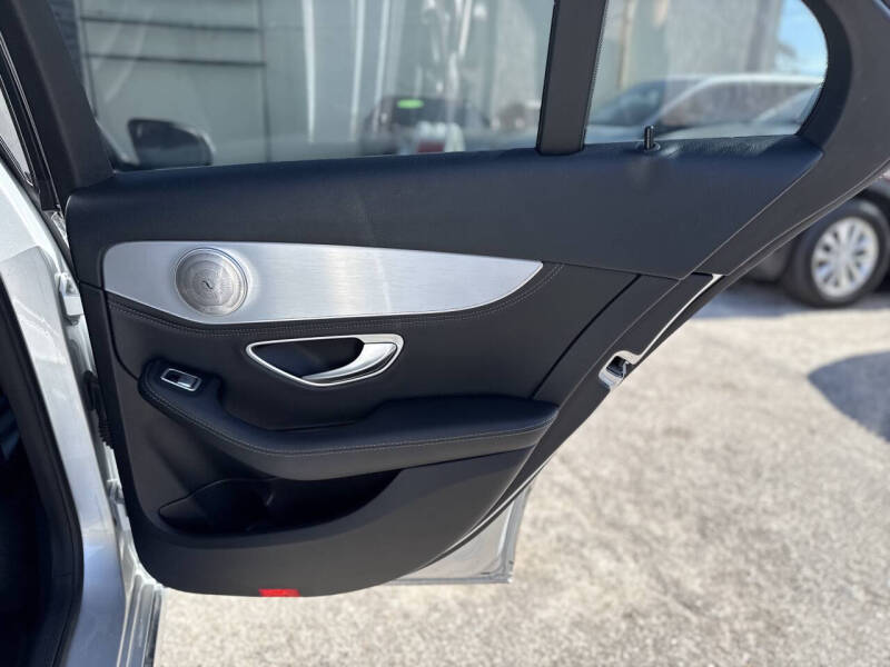 2015 Mercedes-Benz C-Class C 300