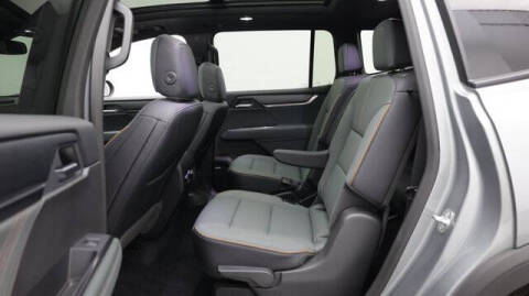 2025 GMC Acadia AT4