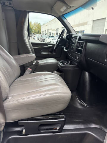 2015 GMC Savana 2500