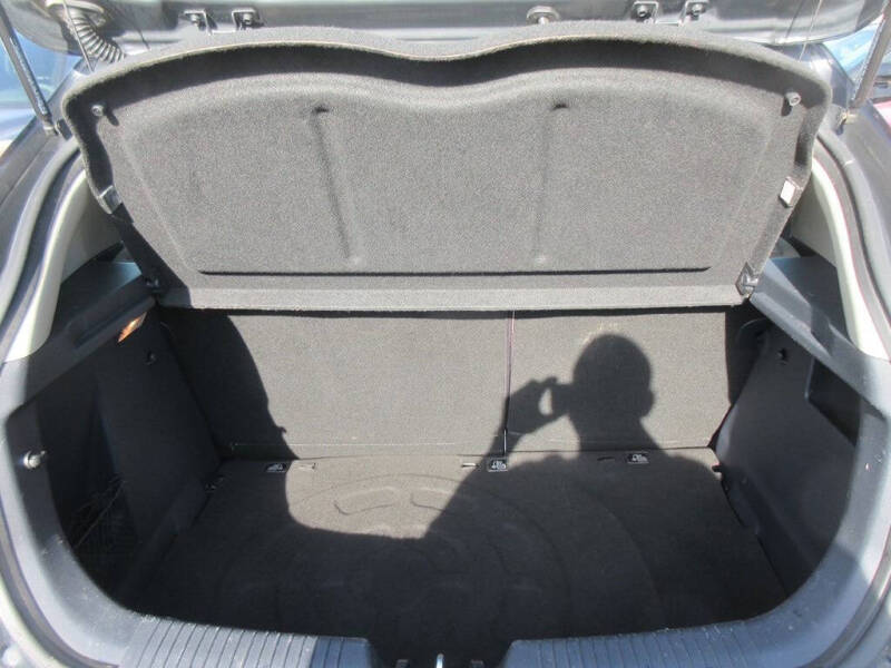 2015 Kia Rio 5-Door LX