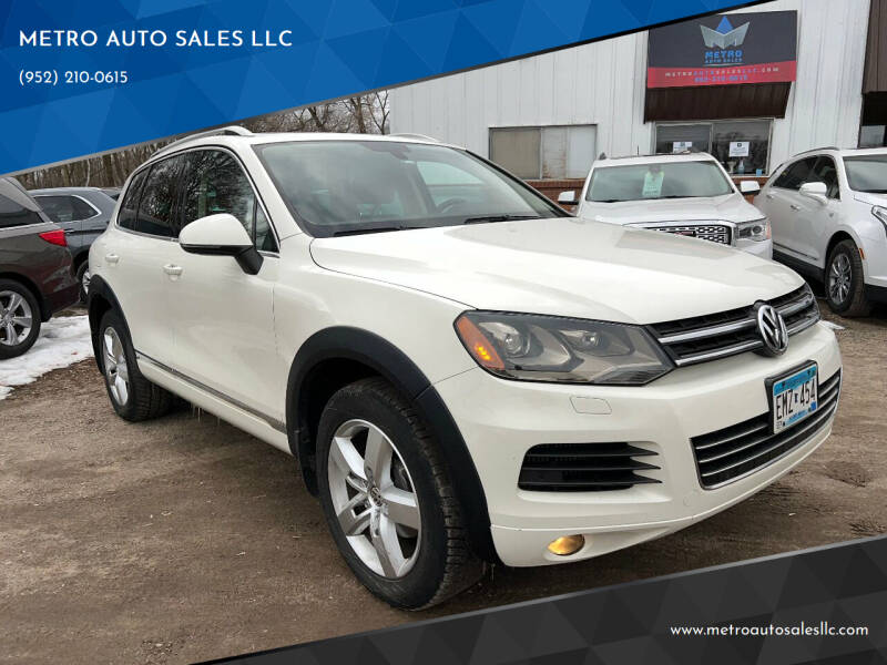 2012 Volkswagen Touareg for sale at METRO AUTO SALES LLC in Lino Lakes MN