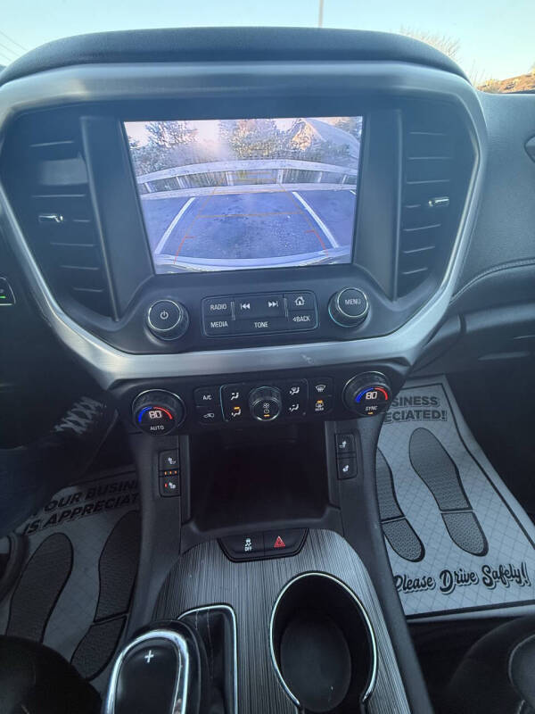 2019 GMC Acadia SLT-1