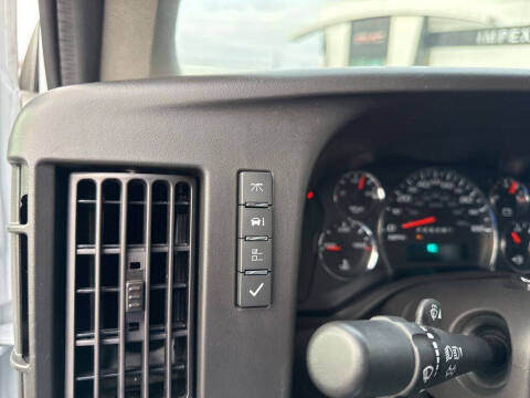 2024 GMC Savana 2500