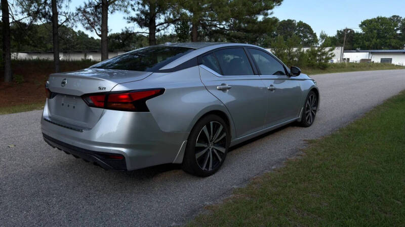 2022 Nissan Altima 2.5 SR