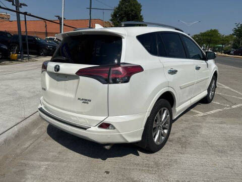 2017 Toyota RAV4 Platinum