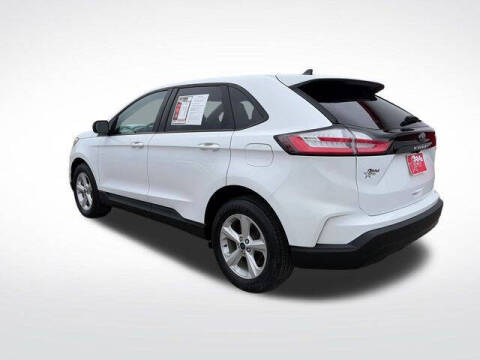 2022 Ford Edge SE