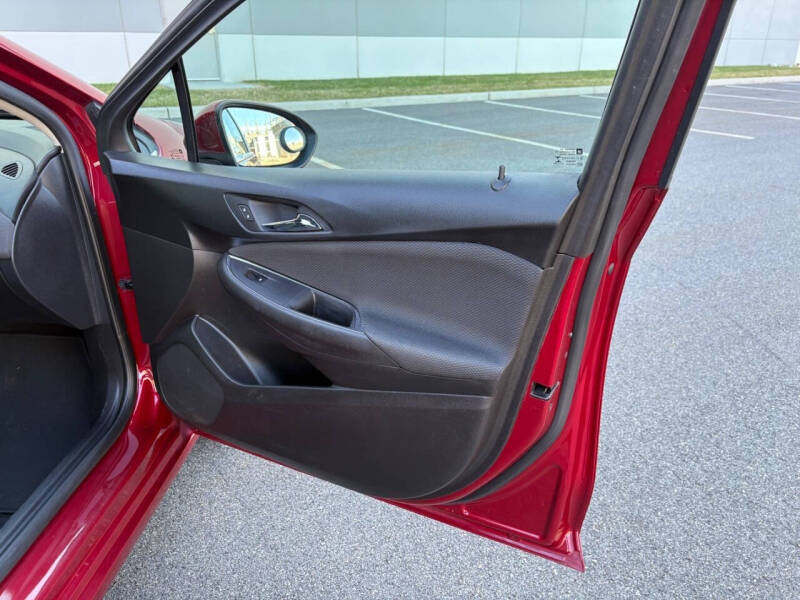 2017 Chevrolet Cruze LT Auto
