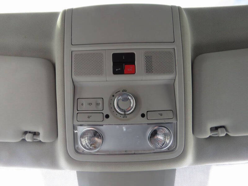 2018 Volkswagen Passat 2.0T SEL Premium